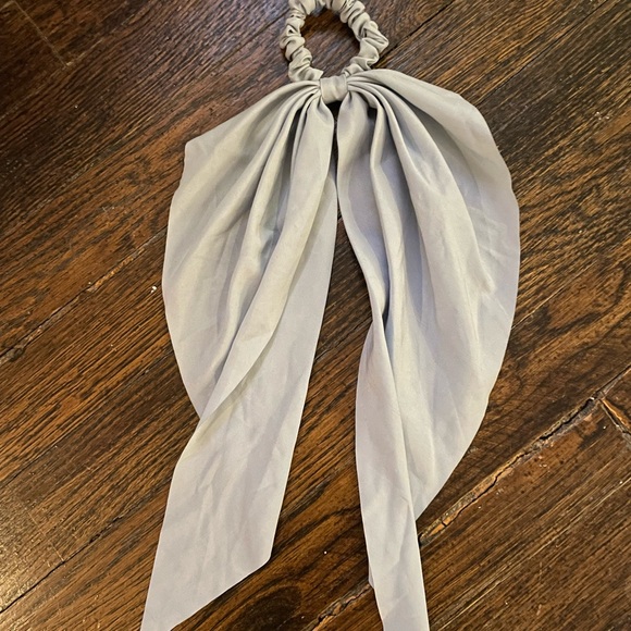 SET OF ANTHROPOLOGIE HAIR SCARVES - Picture 4 of 4